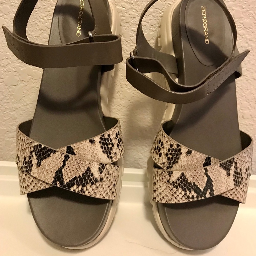 Cole Haan platform sandals  size  9.5 US